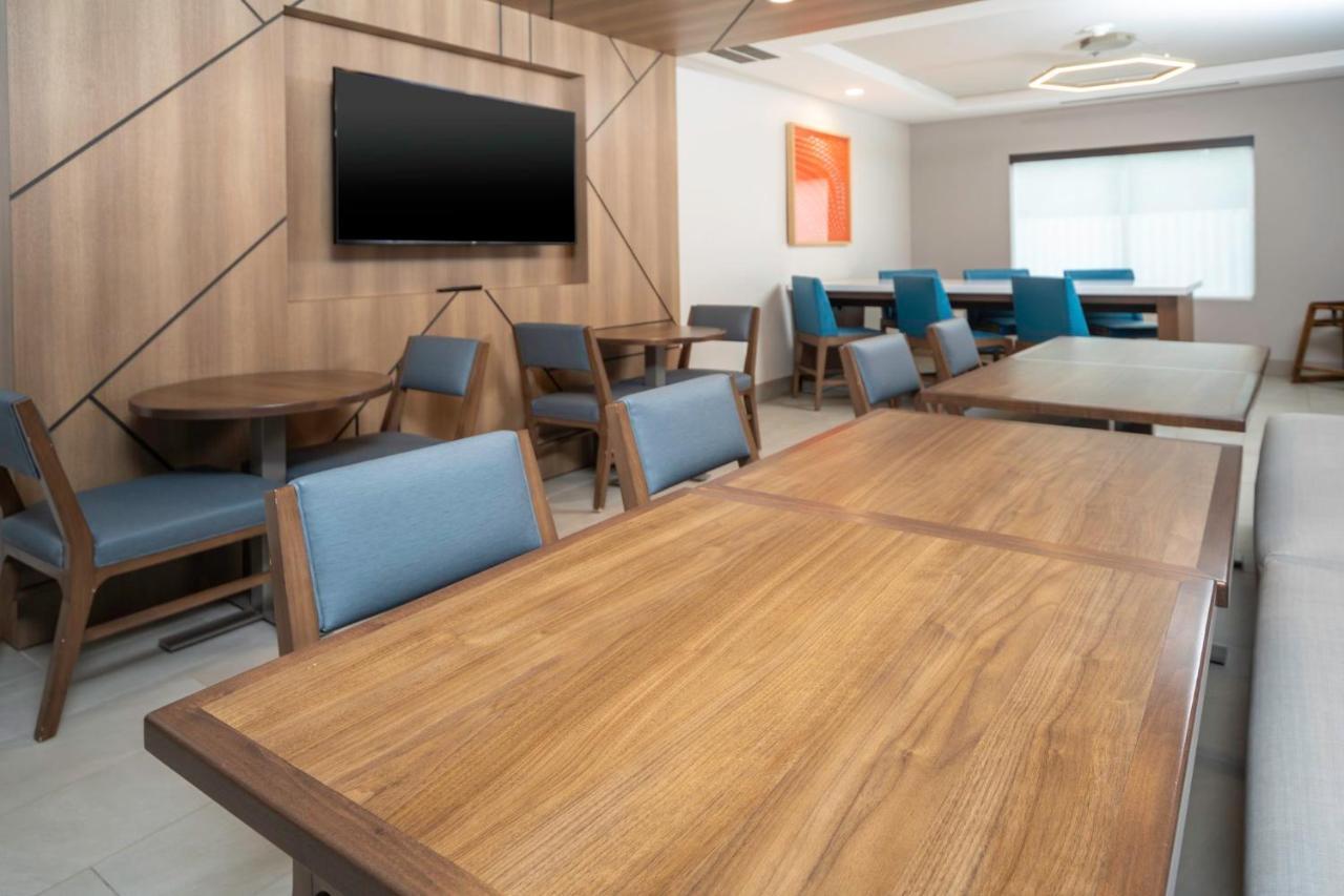 Holiday Inn Express And Suites Atlanta-Johns Creek By Ihg Екстериор снимка